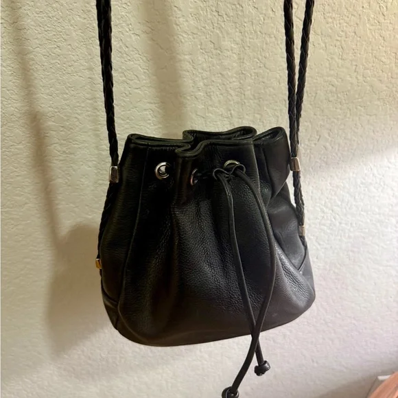 Valerie Stevens Black Leather Drawstring Bucket Crossbody Bag - Picture 11 of 11